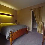 Hotel Le Castel Du Cantal Groupe Village Fani