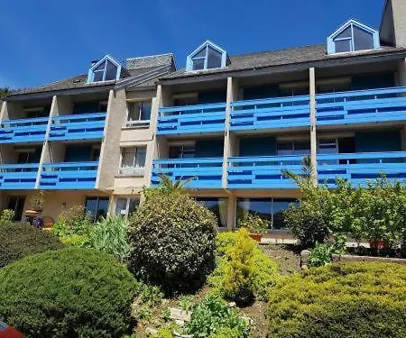 Le Castel Du Cantal Groupe Village Fani Hotel Thiezac