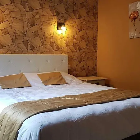 Le Castel Du Cantal Groupe Village Fani 3* Thiézac