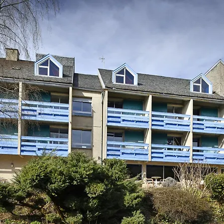 Le Castel Du Cantal Groupe Village Fani Hotel 2*