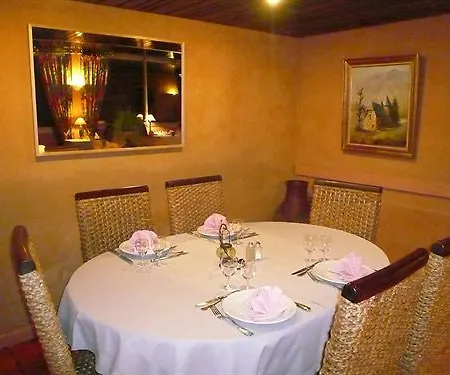 Hotel Le Castel Du Cantal Groupe Village Fani Thiézac